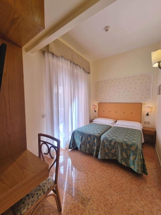 Hotel Girasole Península Sorrentina Exterior foto
