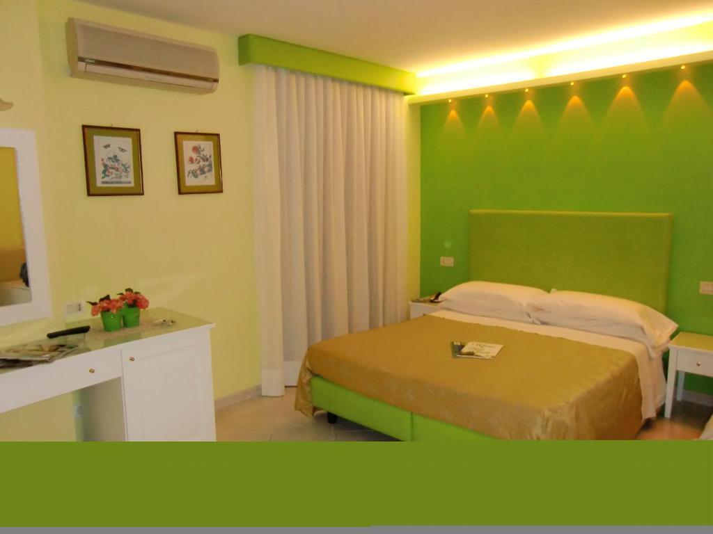 Hotel Girasole Península Sorrentina Exterior foto