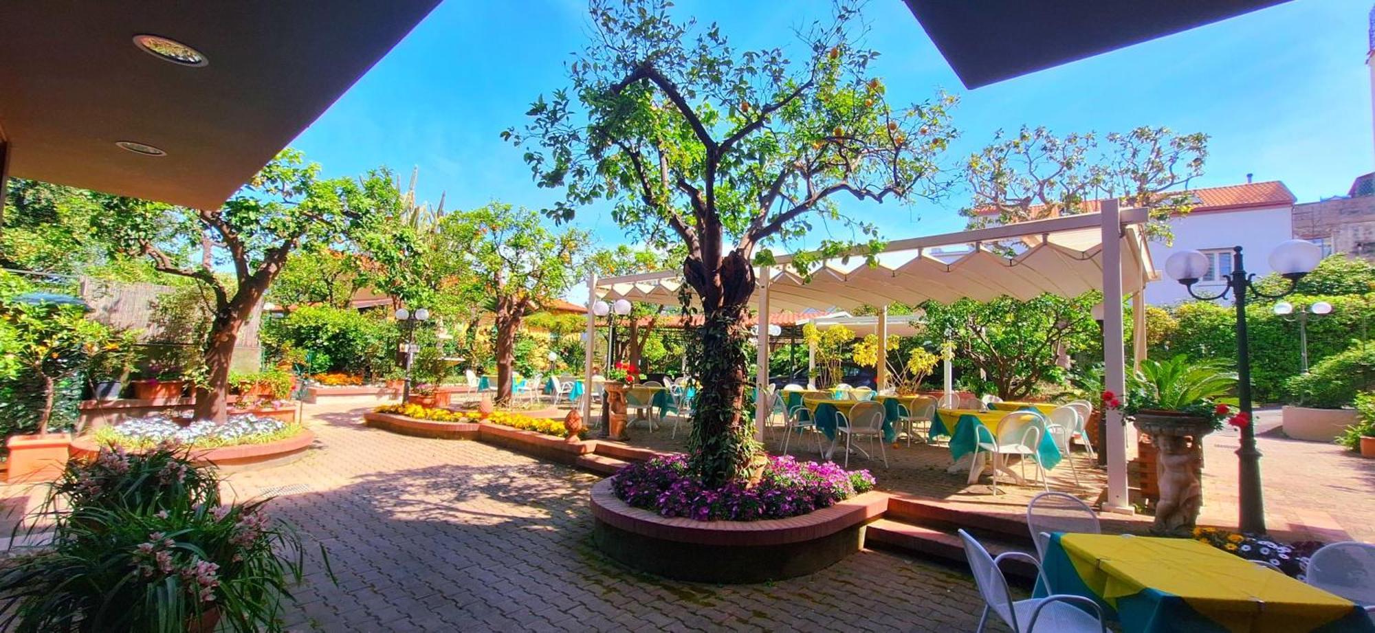 Hotel Girasole Península Sorrentina Exterior foto