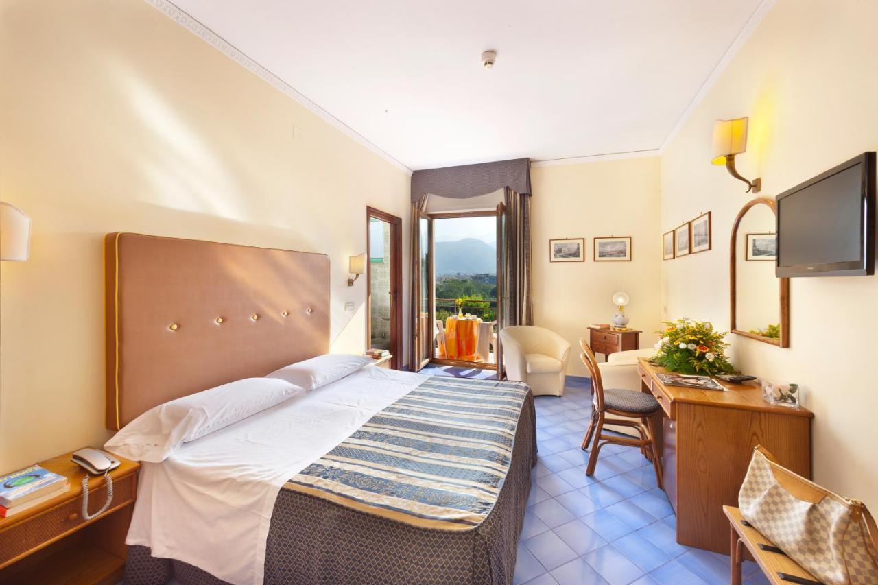 Hotel Girasole Península Sorrentina Exterior foto